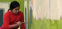 Chica pintando