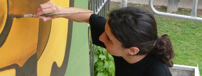 Artistas-del-imvg-alicia-pintando-carrusel